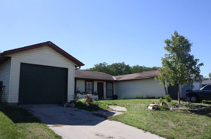 1st image of 433-437 Windmill Dr