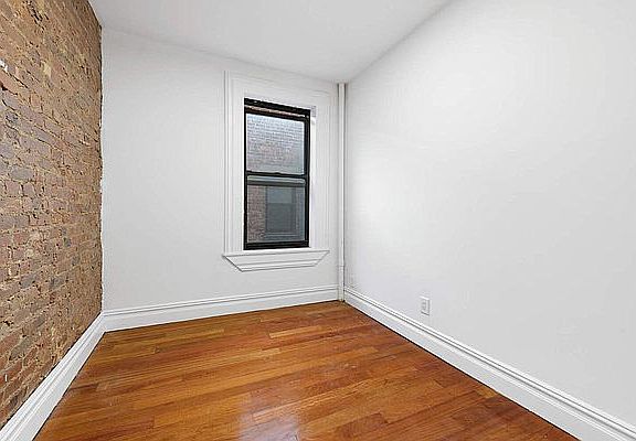 5th image of 214 E 82nd St APT 18