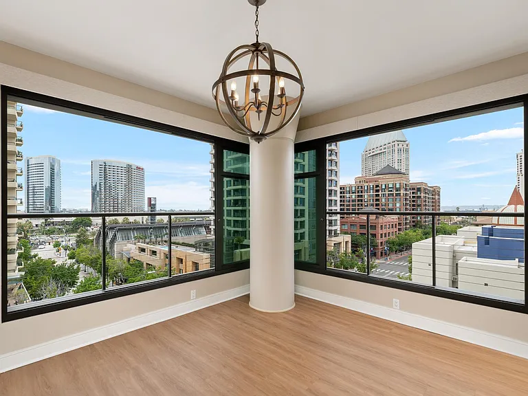 SW corner with multi-panel expansive windows