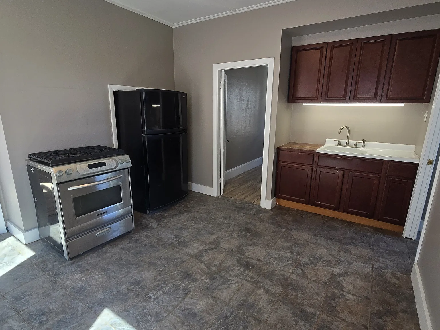 2 bed, $1,650 — Photo 1