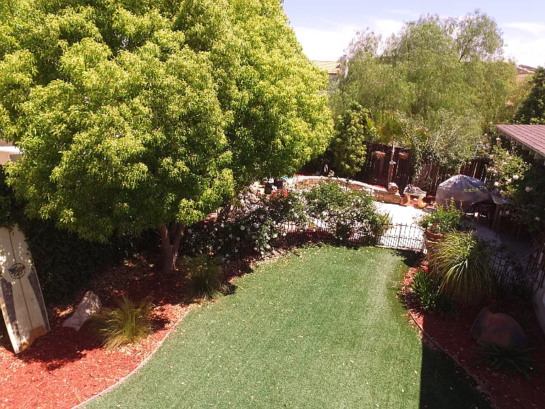 494 Nicolas Rd — Photo 3