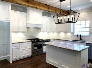 12623 Ina Dr, Walker, LA 70785