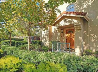 18 Sassafras Ln, San Ramon, CA 94582