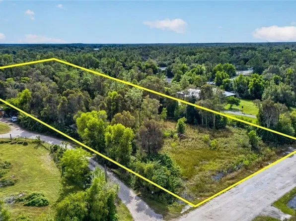 12391 Shawnee Rd, Fort Myers, FL 33913