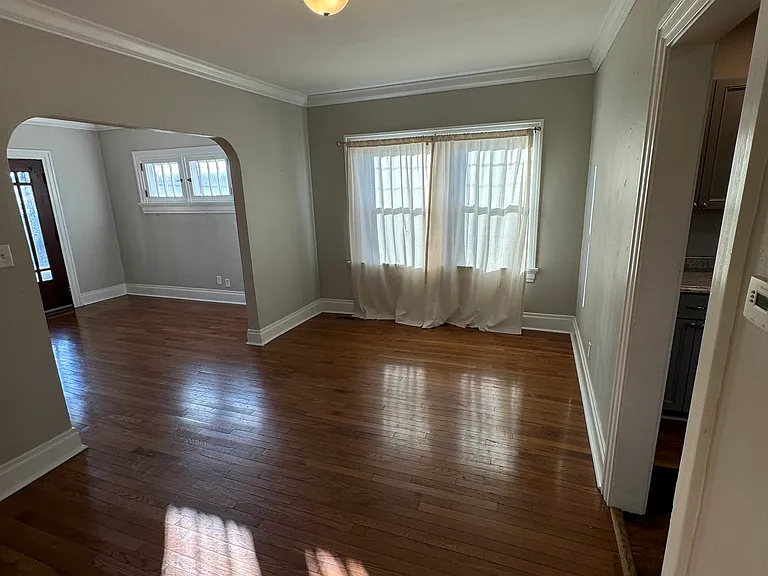 3015 Wayne Ave — Photo 7