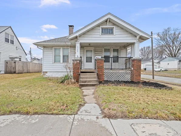 2326 N Division St, Davenport, IA 52804