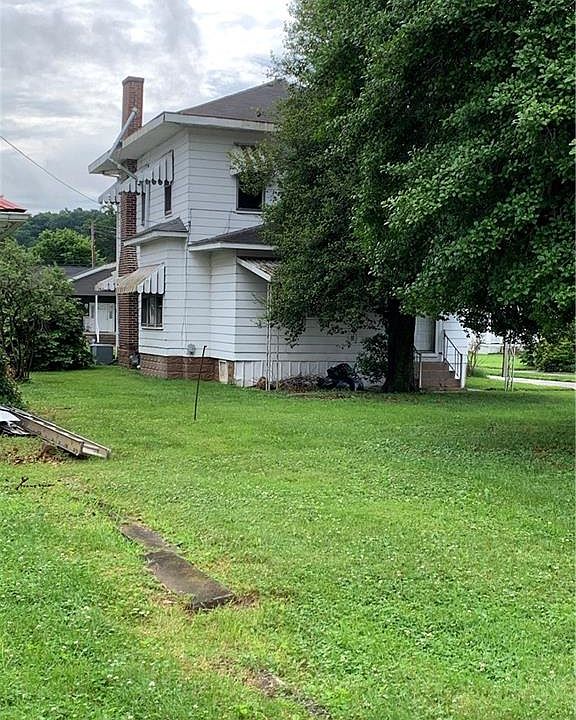 2nd image of 2117 Mount Vernon Ave