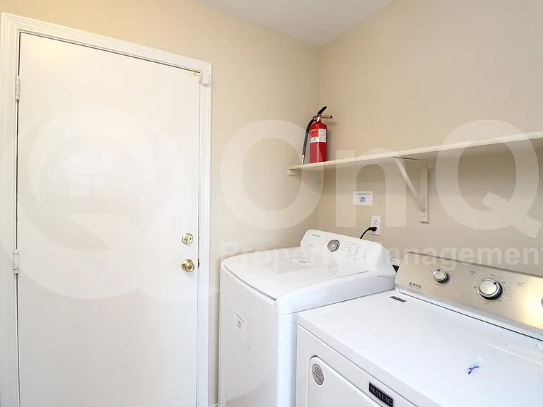 699 E Springfield Pl — Photo 25
