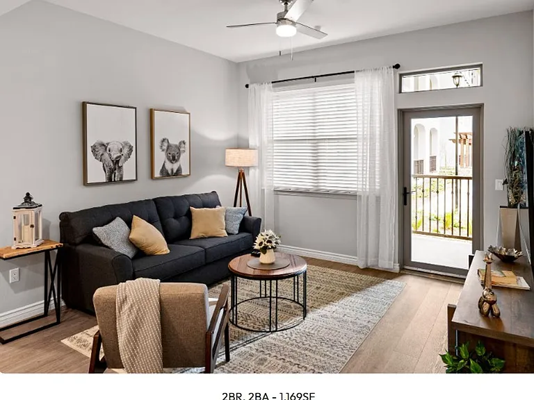 Centerpointe at Market Apartments - 3145 Market Street Riverside CA 92501 — Photo 76