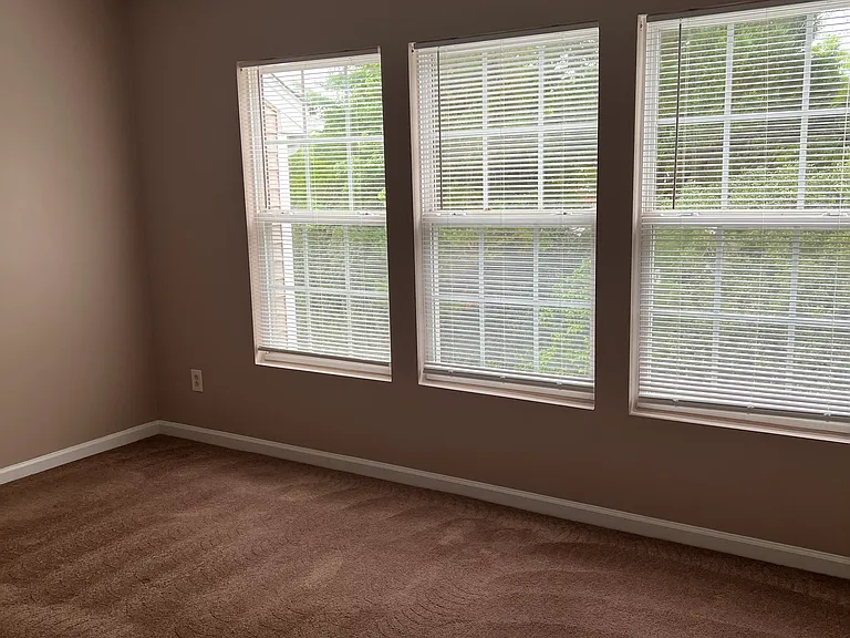 8109 Candelaria Dr — Photo 11