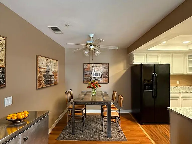 101 S Lakeview Ave #G — Photo 4
