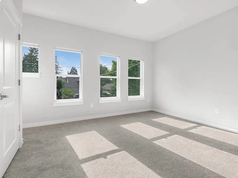 8778 N Newman Ave — Photo 4
