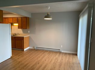 2275 NE Division St APT 12, Gresham, OR 97030