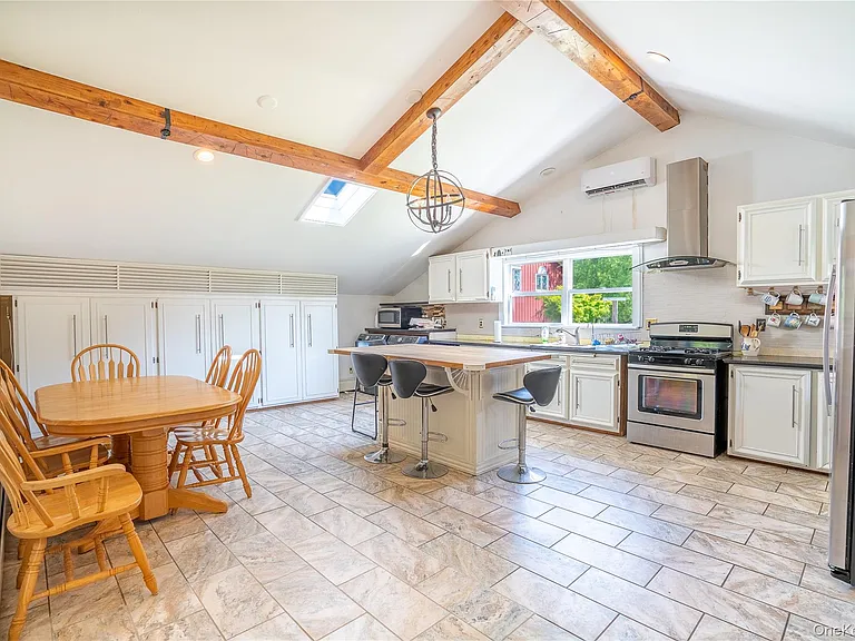 24435 Main Rd — Photo 5