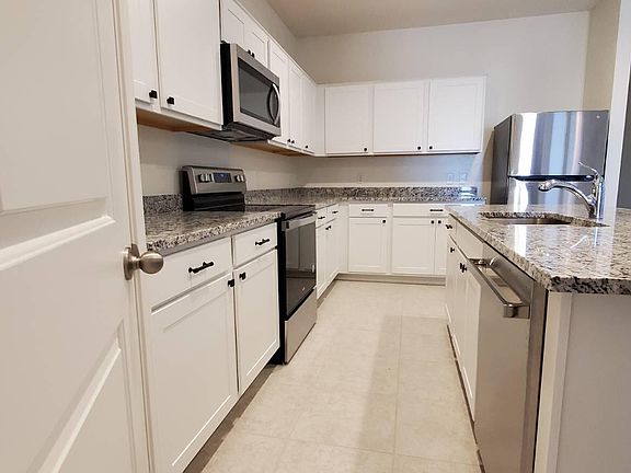 5th image of 35320 W Santa Clara Ave