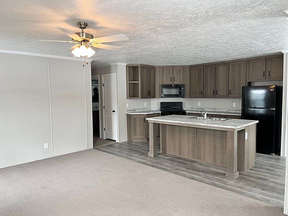 Living/Kitchen