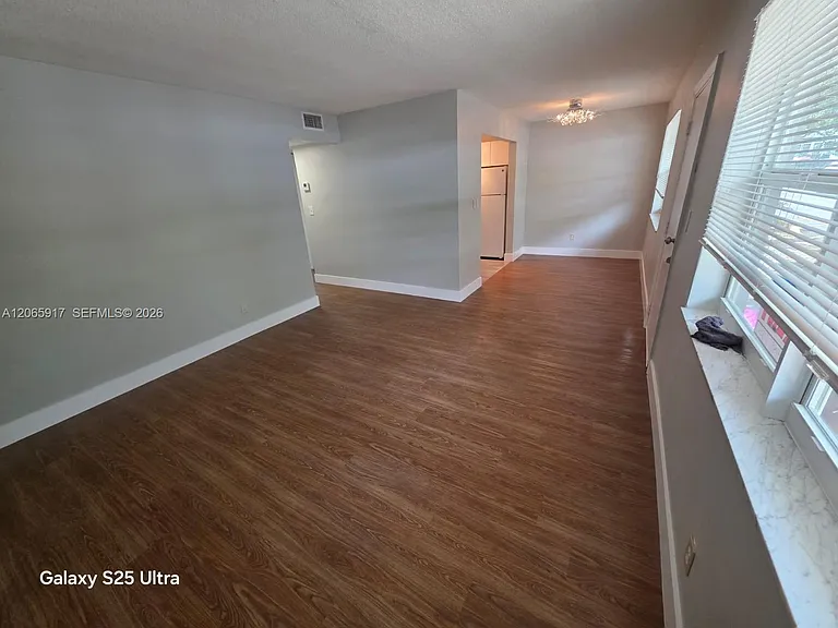 4732 SW 33rd Ave #104 — Photo 4