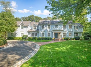 11 Old Oak Rd, Darien, CT 06820