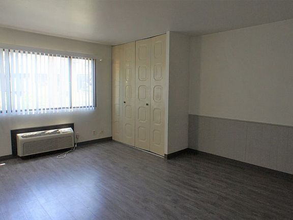 2nd image of 1901 Texas Ave #131