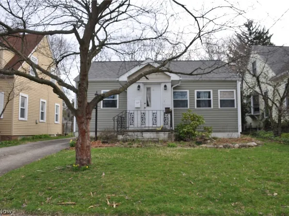 175 Harcourt Dr, Akron, OH 44313