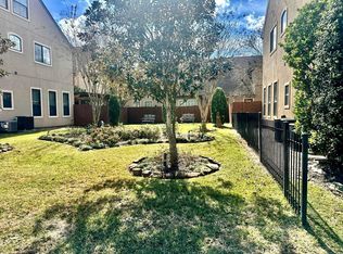 11627 Royal Oaks Trce #11627, Houston, TX 77082