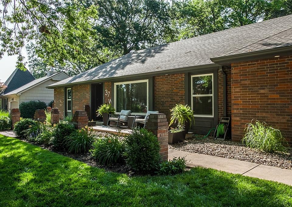 37 W Bridlespur Ter, Kansas City, MO 64114 Zillow