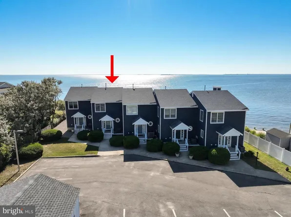 16 Vessel Rd APT 4, Waretown, NJ 08758