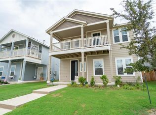 307 Clearlake Dr, Hutto, TX 78634