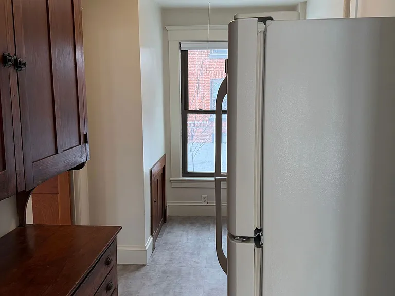 248 N Main St #5 — Photo 8