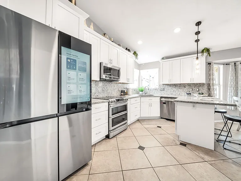 8741 W Acapulco Ln — Photo 13
