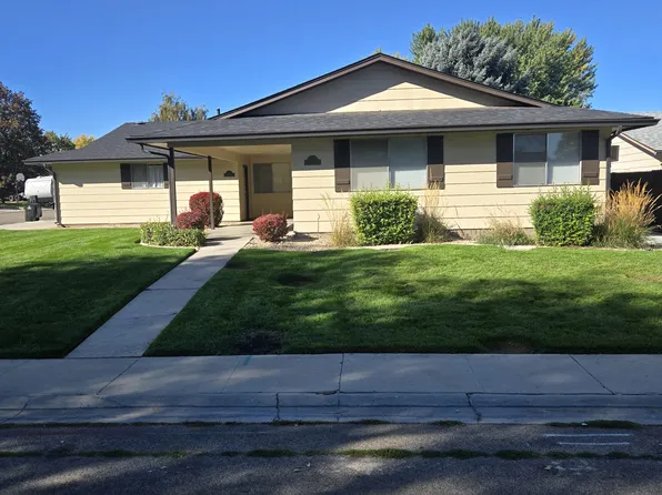 1821 N Crestmont Dr #1821, Meridian, ID 83646