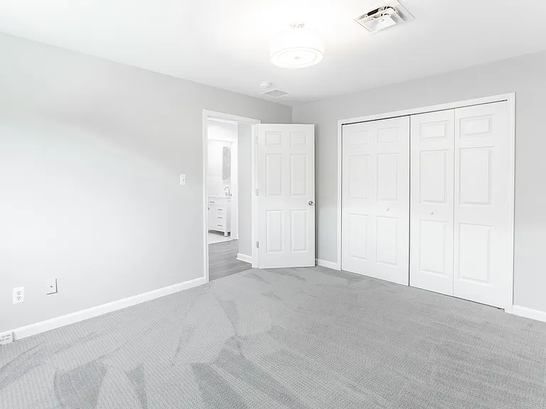 747 W Nine Mile Rd #3 — Photo 15