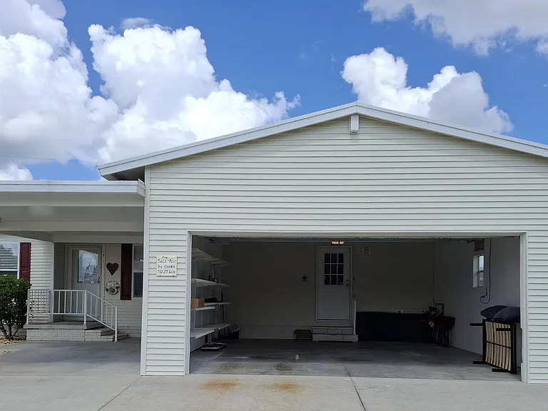 3011 Satsuma St — Photo 2