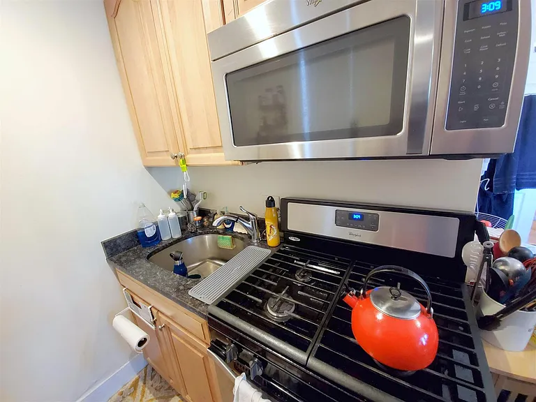 60 Otis St #3 — Photo 6