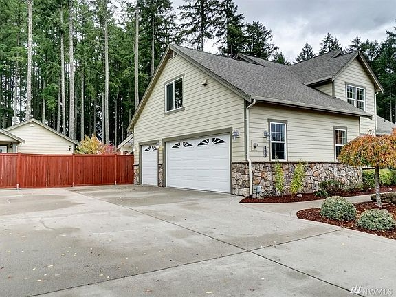 2nd image of 430 Alma Ln SE