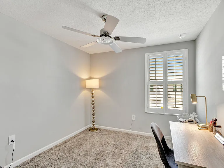 345 SE Angler Dr — Photo 28
