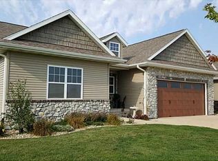 23992 Basham Ln, Anamosa, IA 52205