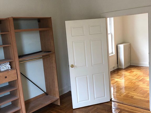 5th image of 710 Revere Ave #2