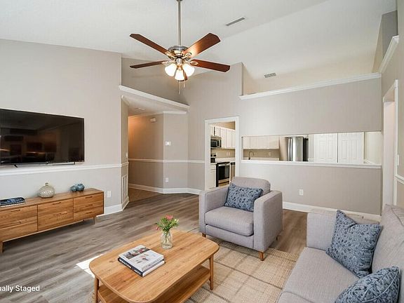 5th image of 3083 Wavering Ln