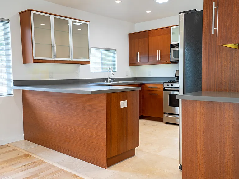 1117 S Cochran Ave #6 — Photo 15