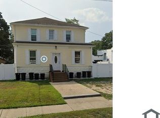 741 Clocks Blvd APT 1N, Massapequa, NY 11758