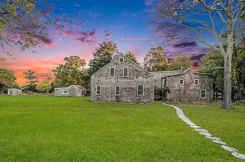 852 Springs Fireplace Rd Photo 1