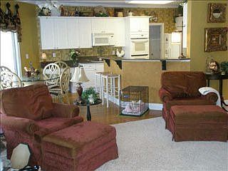 4th image of 225 Jeffrey Dr