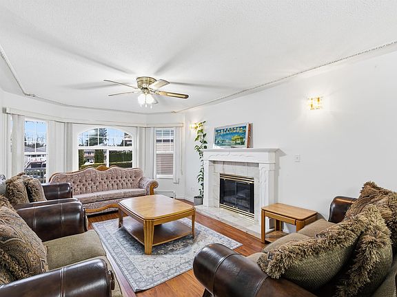 3rd image of 7076 122a St