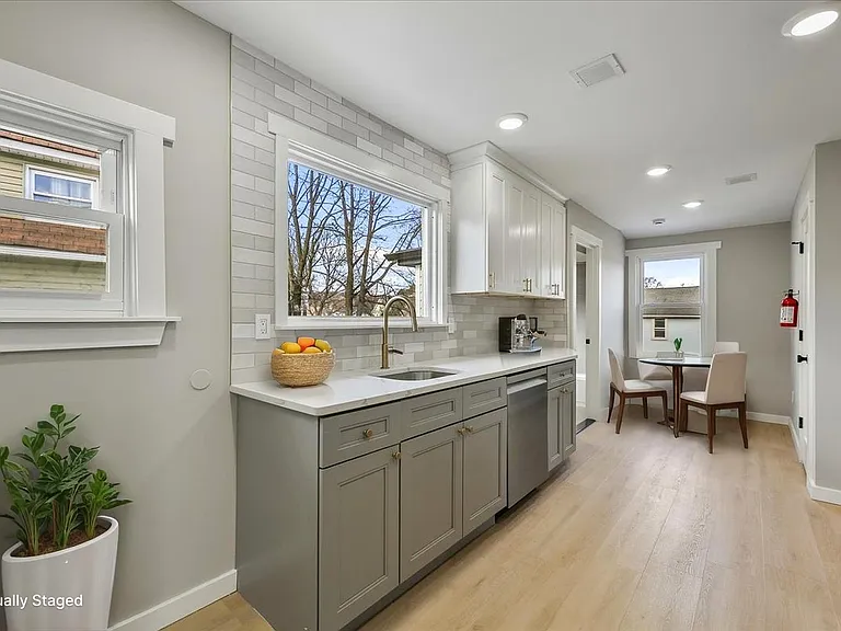 143 Johnston Ave #2 — Photo 8