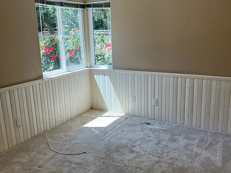 27 Brookstone — Photo 10