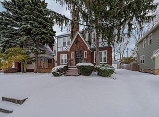 3812 Monticello Blvd, Cleveland Heights, OH