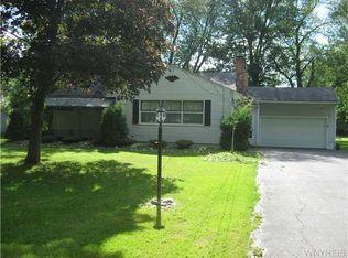 3290 Hopkins Rd, Amherst, NY 14228