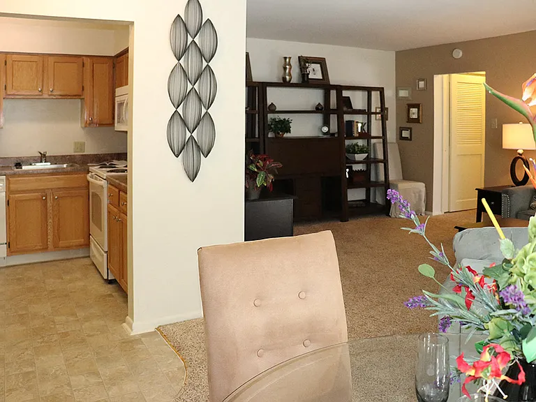 Spring Ridge Apartments — Photo 16