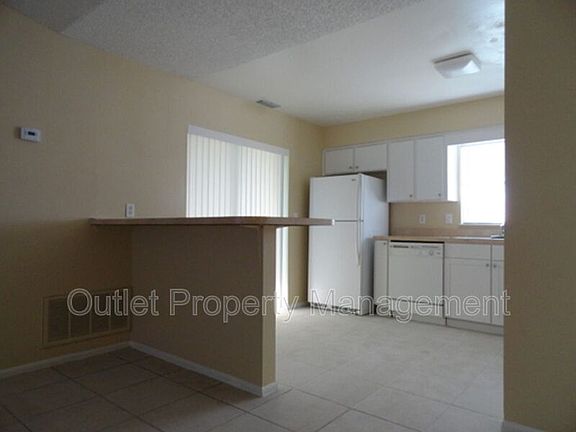 4th image of 7526 University Garden Dr